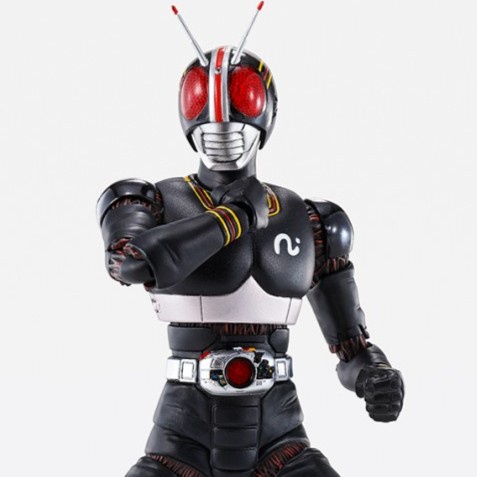 Mainan figuE SHF SS KAMEN RIDER BLACK