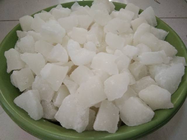 

Gula Batu Putih Potongan Kecil Kemasan 1 Kilogram