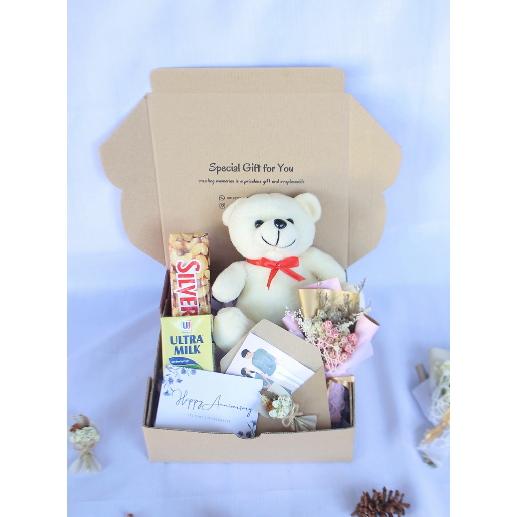 

HAMPERS MURAH/HAMPERS ULANG TAHUN/HAMPERS WISUDA/HAMPERS ANNIVERSARY/KADO BIRTDAY/KADO GRADUATION/GIFE IN THE BOX/HADIAH/HAMPERS MURAH/GIFT SET/SOUVENIR