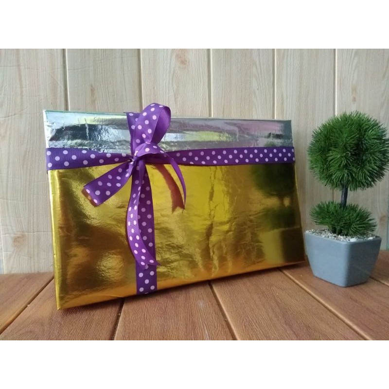 

box kado spesial kado wedding ulangtahun wisuda anniversary pacar COD