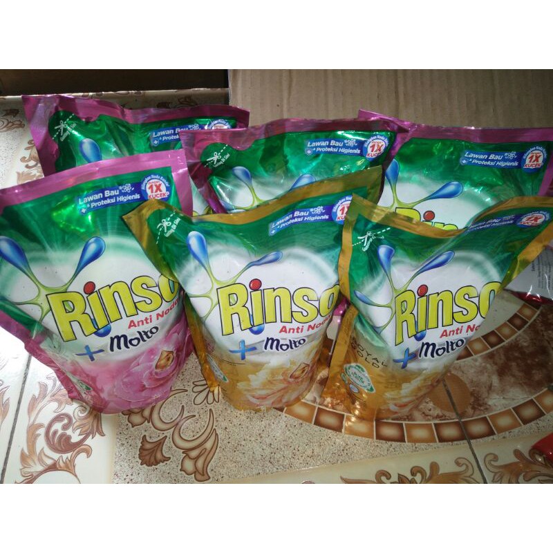rinso cair +molto 750ml