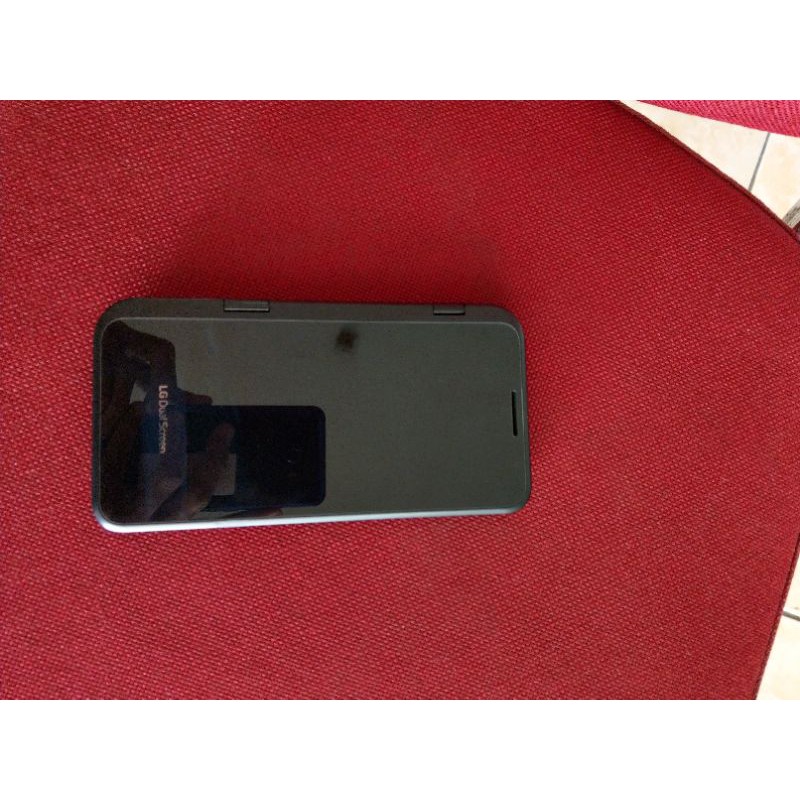 Dual screen LG V50 second