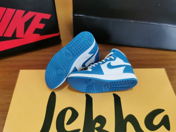 Air Jordan 1 UNC - 3D Sneakers Keychain Gantungan Kunci