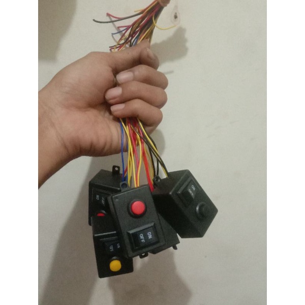 SAKLAR ON OFF LAMPU STROBO RTDF3 F4 F6 MOTOR MOBIL
