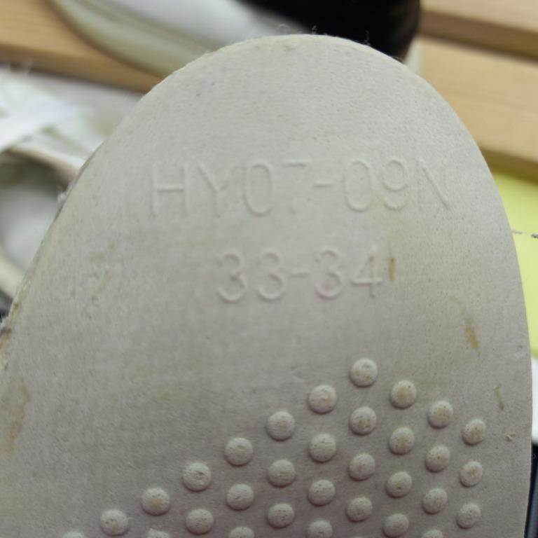 alexander mcqueen size 33