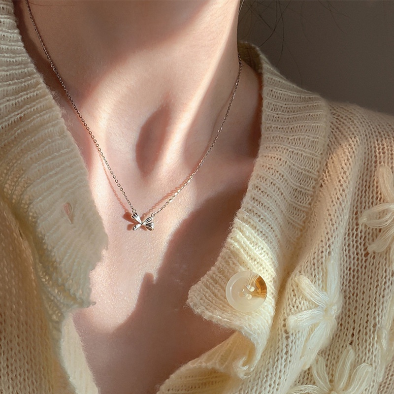 Kalung Pendek Liontin Pita Warna Silver Gaya Vintage Perancis Untuk Wanita