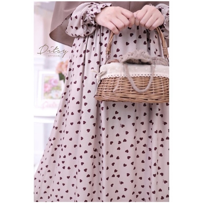 Ditsy November Heart mocca nightgown