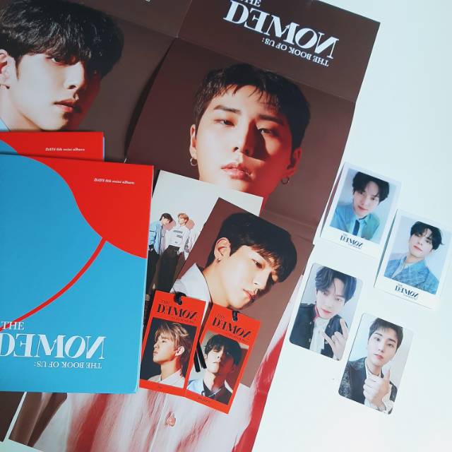 DAY6 ALBUM & PHOTOCARD THE BOOK OF US : DEMON