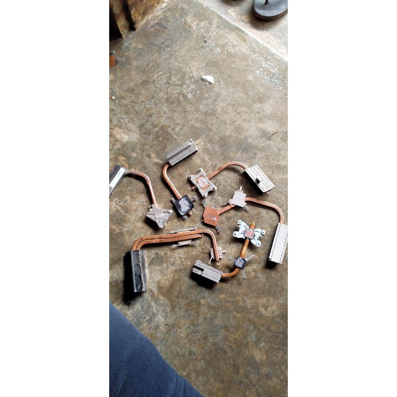 headsink laptop bekas