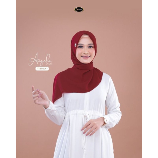 Segi enpat Angela Scarf by Yessana