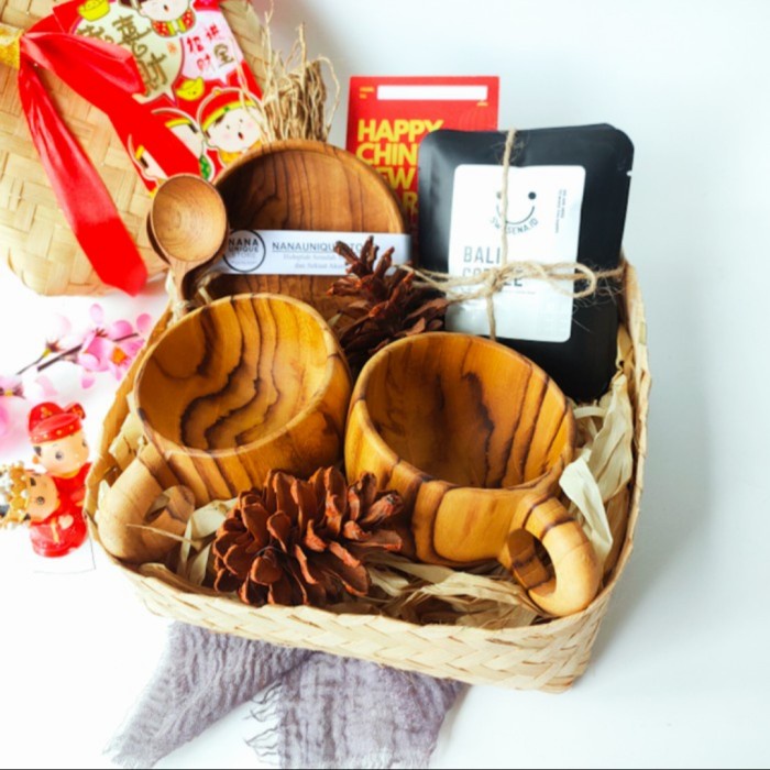 

Hampers Pernikahan Wedding Gift Kado Ulang Tahun Lebaran Idul Fitri