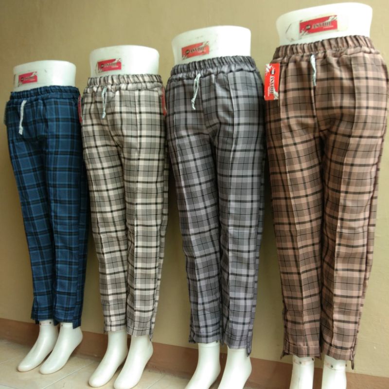 Tartan Gabardin Semiwol Kotak Standar