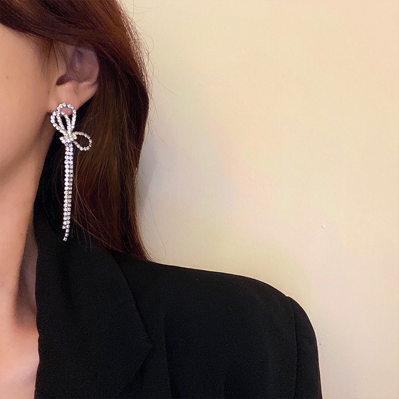 Anting Gantung Panjang Tusuk Silver S925 Gaya Korea Aksen Pita + Rumbai Untuk Perhiasan Wanita