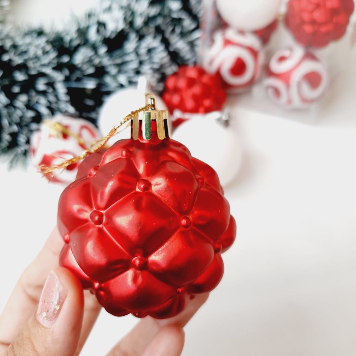 Bola Natal isi 12 6cm 8cm Hiasan Pinus Pohon Natal Merah Rosegold Gold Hiasan Natal Harga Grosir Termurah