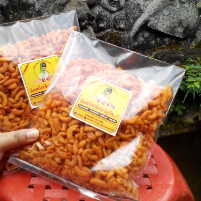 Makaroni aneka rasa 250 gram ( Bantat ada , yg ringan ada ). original , daun jeruk, rujak , kencur