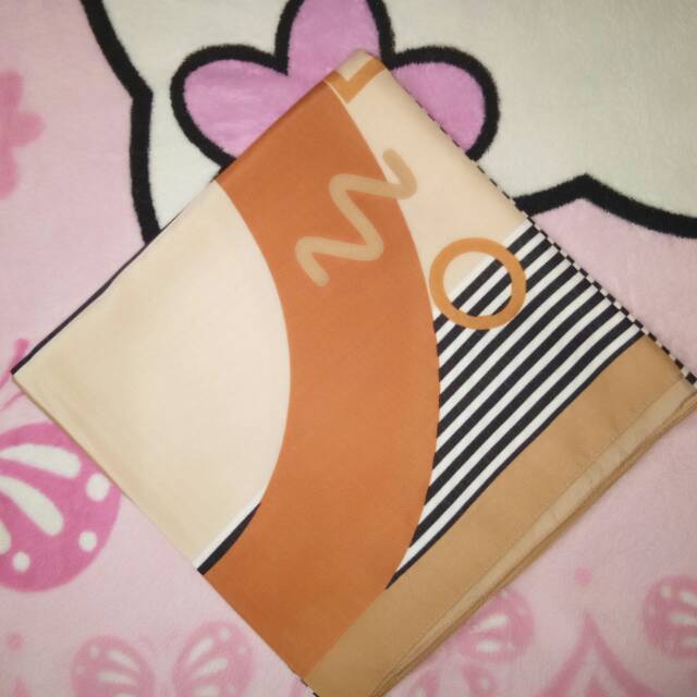 Jilbab/hijab segiempat saten