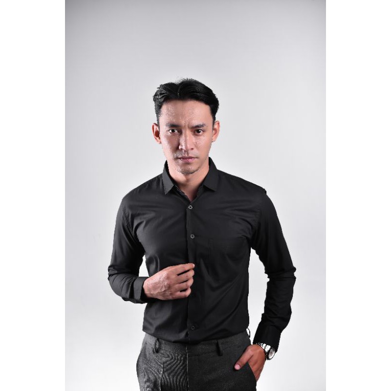 Mubeng - Kemeja Panjang Formal Slimfit Hitam