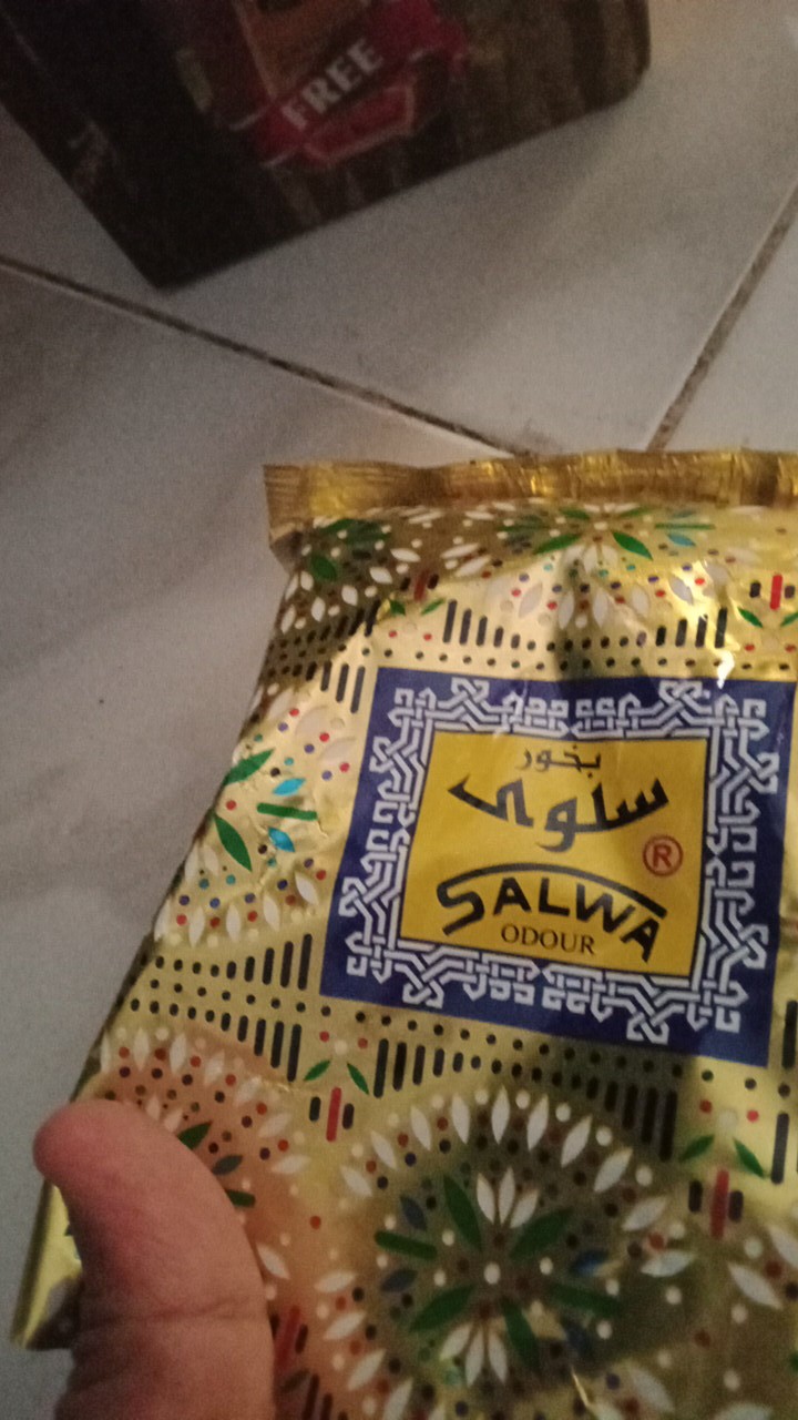 Dupa Salwa Odour Surrati