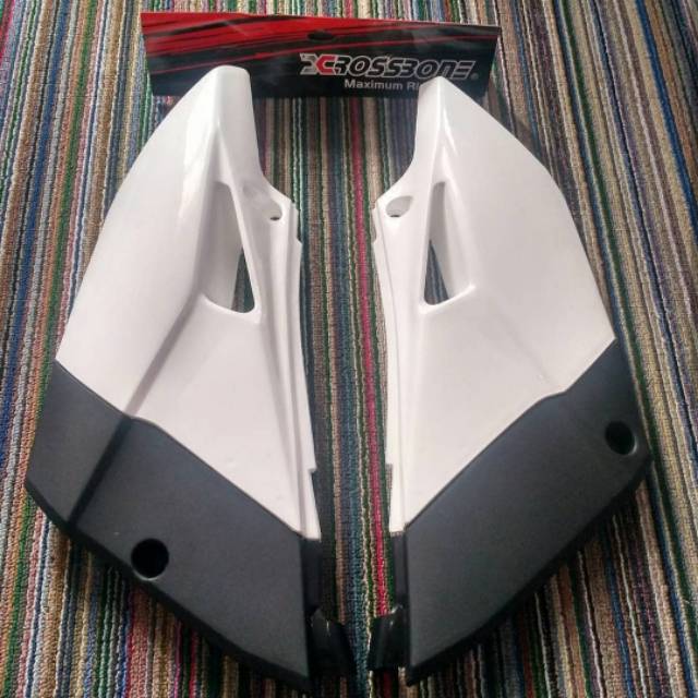 SIDE PANEL YZ 85 NEW XCROSSBONE