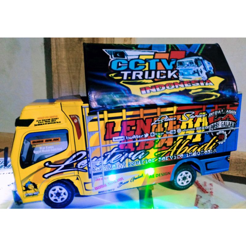 Miniatur truk truck trek trak oleng kayu asli mainan anak LENTERA ABADI fariasi lampu +tenda
