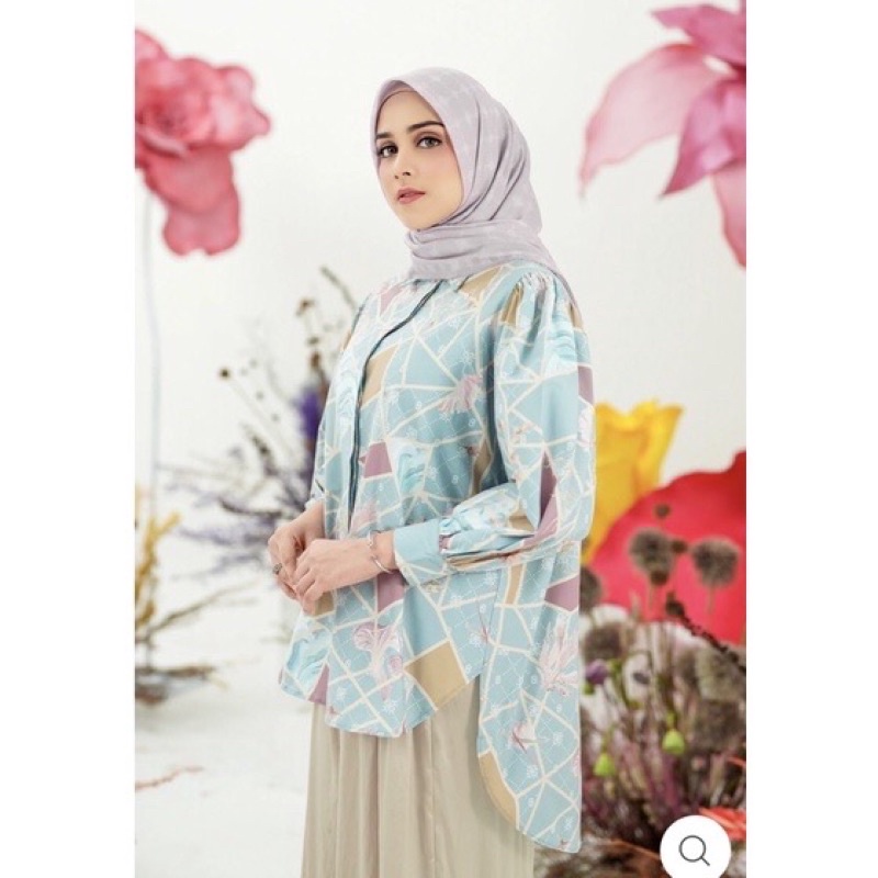 Astera Top Jade size S Buttonscarves X Riamiranda