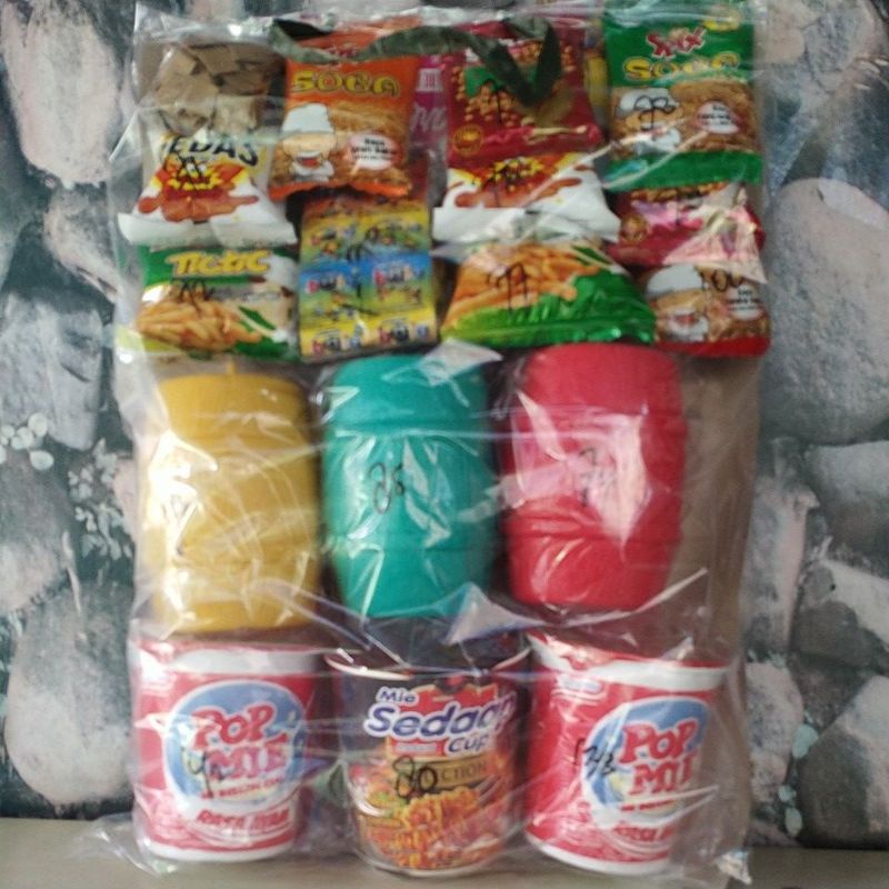 

Random pasangan lotre isi 80,,jenis pop mie