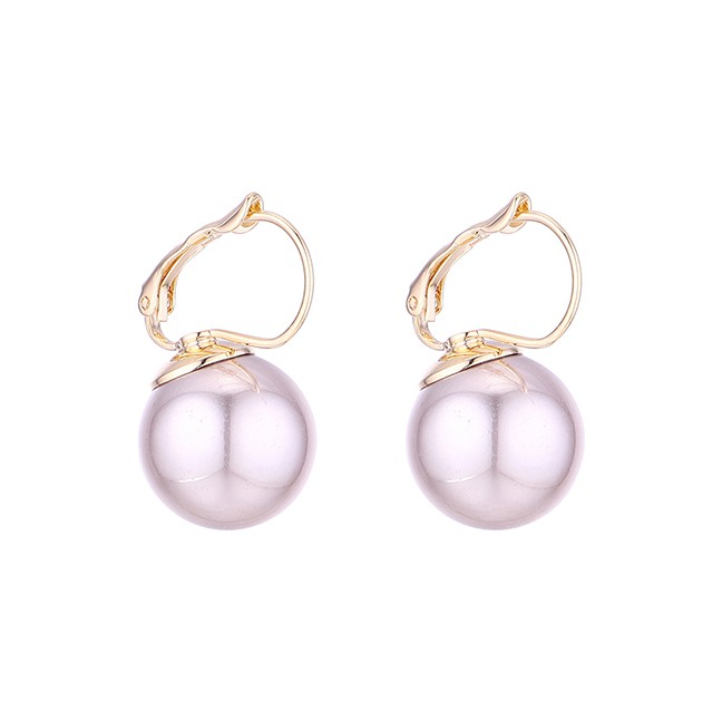 LRC Anting Tusuk Fashion Plated Gold Pearl Earrings Y6116X