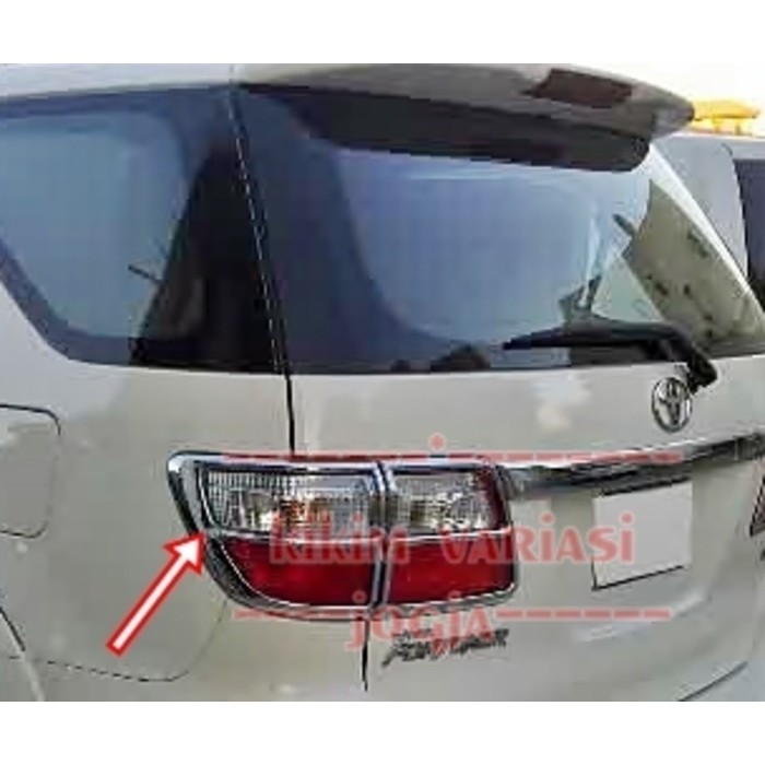 Garnis Belakang new fortuner