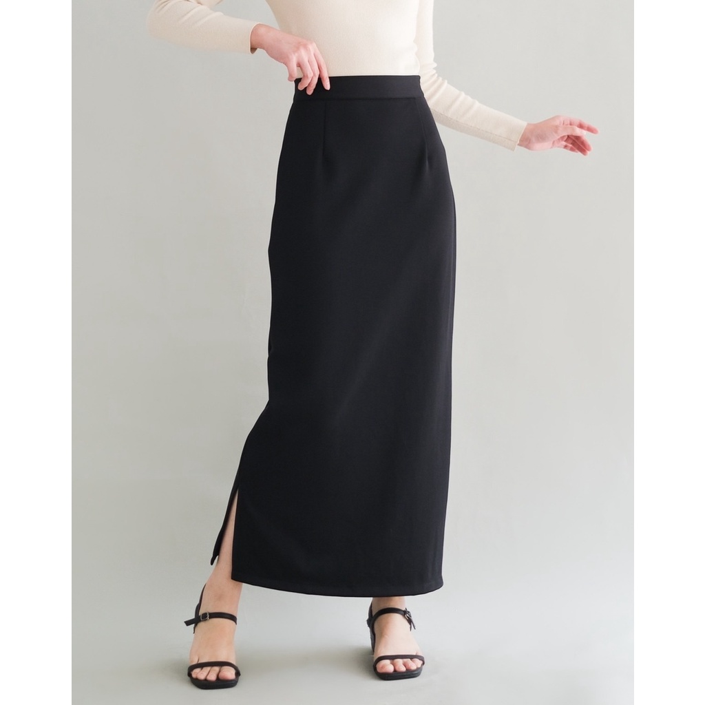 Myrubylicious SHEINA BASIC LONG SKIRT