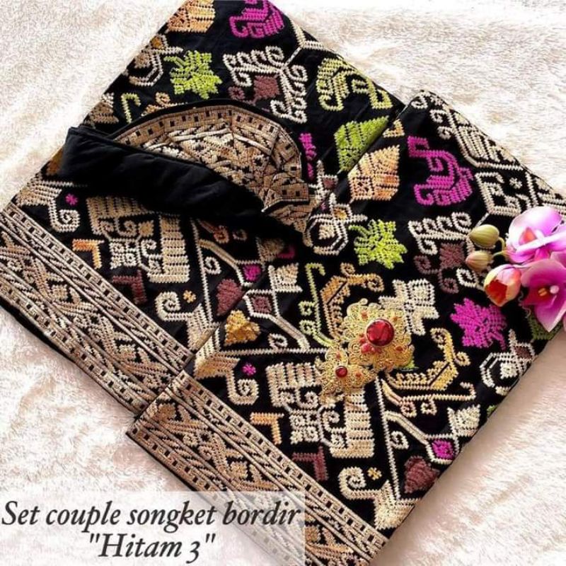 Set Couple Kamen Songket bordir/ ( Kamen Saput Udeng/ set Couple nikah Bali hits/ bagus murah gratis