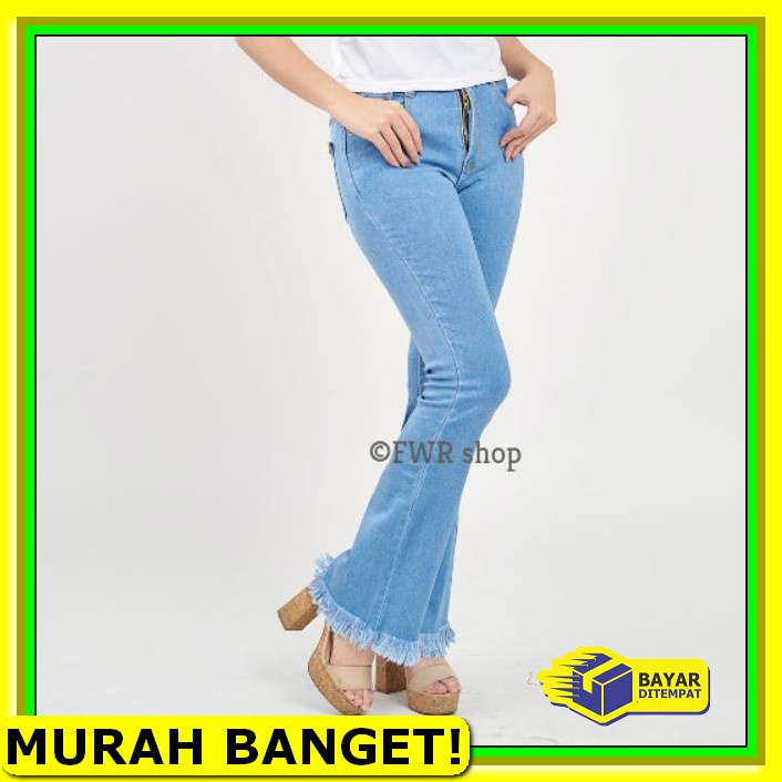 Aestri Celana Jeans Wanita Panjang Lilac Ungu Putih Straight Hita JL770 Fwr - Celana Jeans Wanita