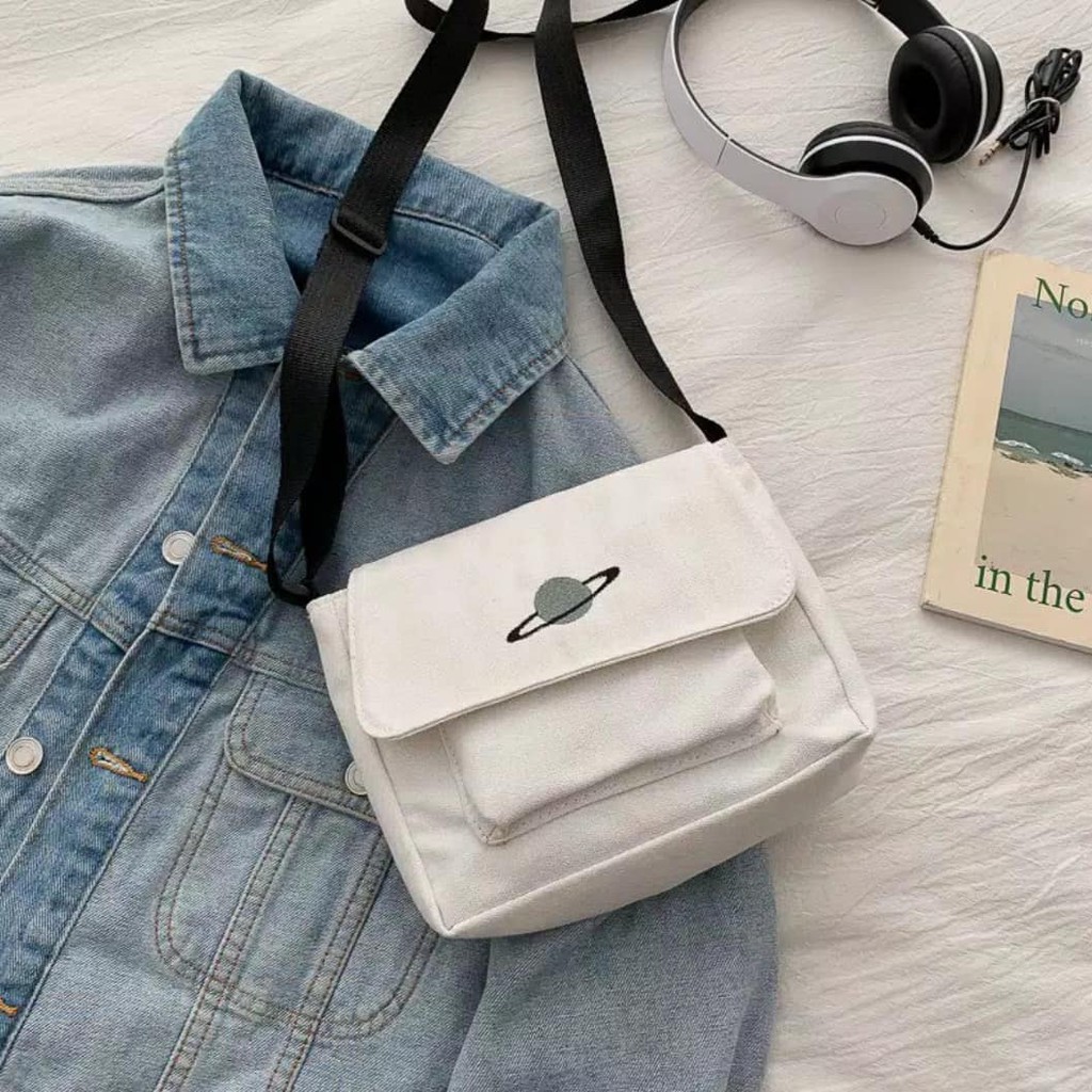 TAS SELEMPANG PLANET (PLANET SLINGBAG) TAS SELEMPANG WANITA