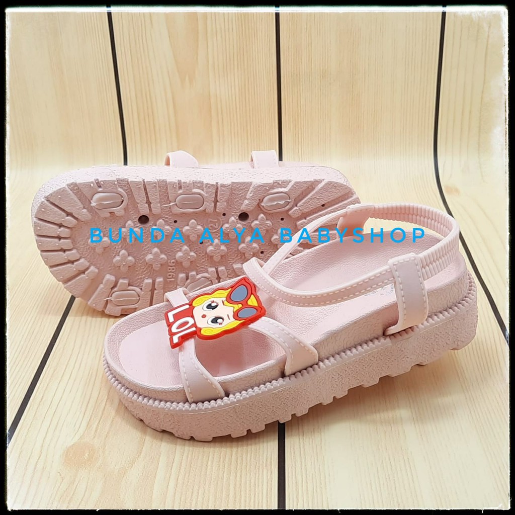 Sandal Anak Perempuan Jelly Usia 6 Tahunan Size 33 - 34 KREM - Sandal Anak Cewek Tali Empuk Alas Karet Anti Licin