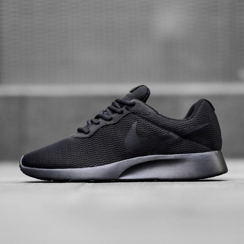 Sepatu Tanjun Full Black Original OEM Sneakers Pria Dan Wanita / Sepatu Unisex