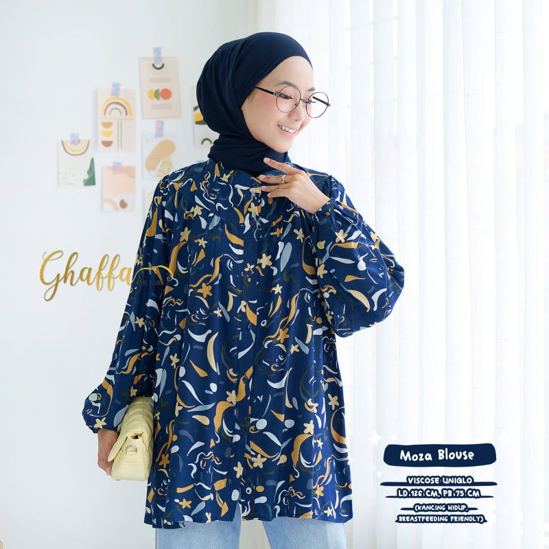 Moza blouse motif abstrak by ghaffa the label