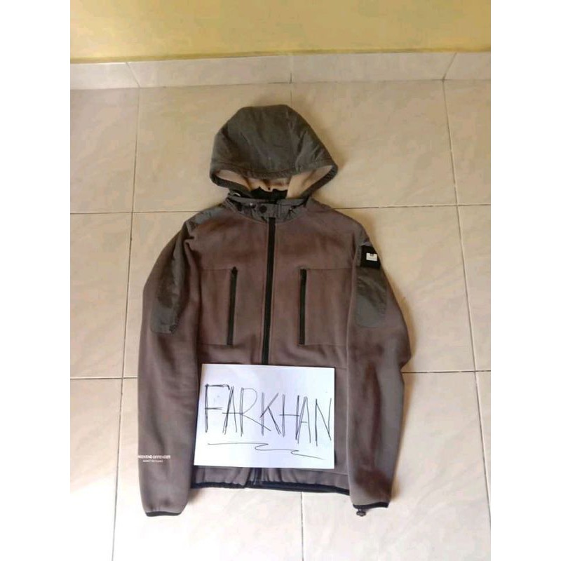 Zh weekend offender mclarnin Sz:M
Komdisi:93%
340 ongkir di tempat