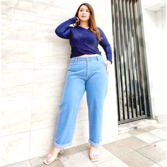 Baggy Boyfriend Jeans Wanita Jumbo Celana Jeans Oversize Big Size BB 55 - 105 KG - M FASHION