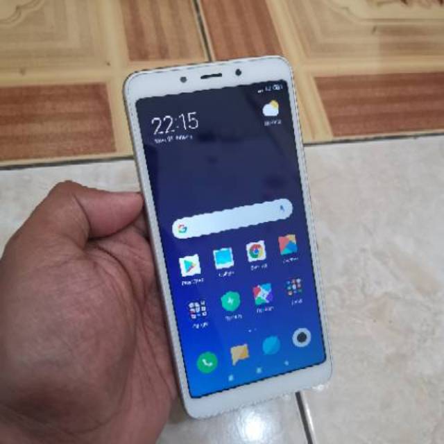 Handphone Hp Xiaomi Redmi 6A 2/16 Second Seken Bekas Murah