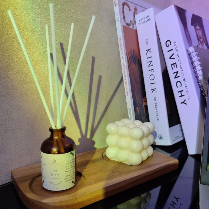 

Best Product!!! Hampers Reed Diffuser Lilin Kado Wisuda Wedding Ultah - Paling Diminati