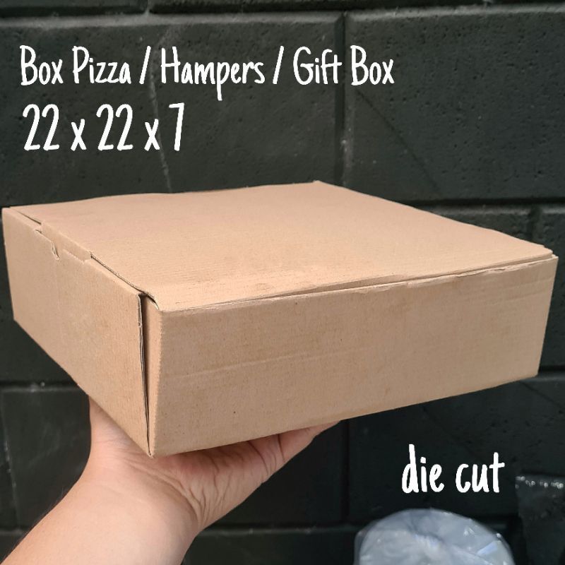 

box hampers dus gift box snack pizza die cut 22x22x7