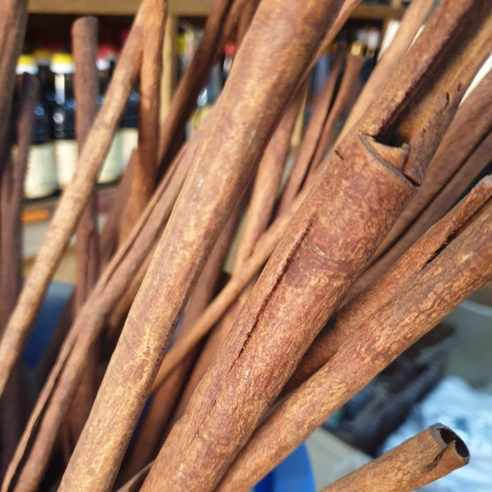 

Siap Kirim Kayu Manis Batang Premium/ Premium Cinnamon Stick (Padang)