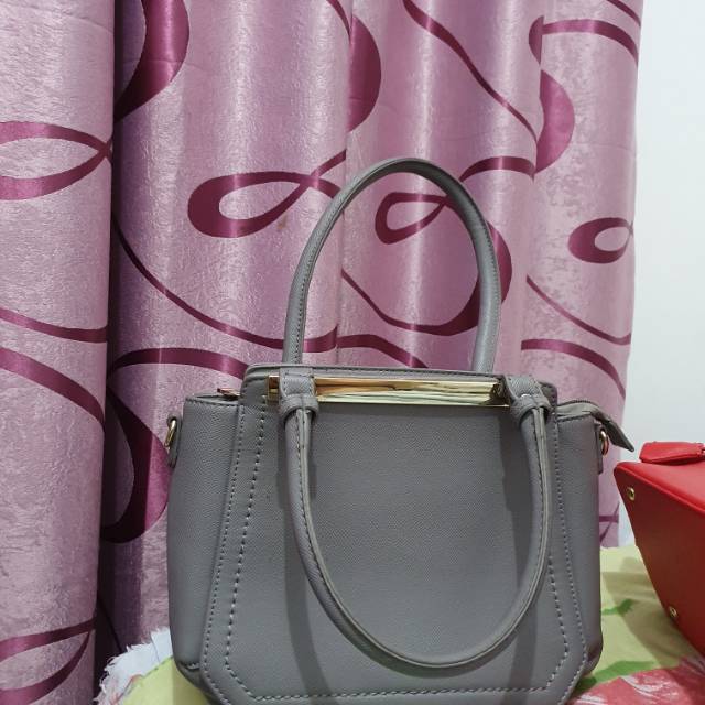 Tas Lorica by Elizabeth