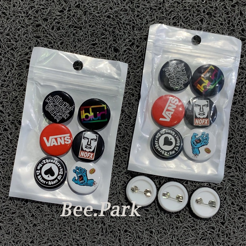 PIN BROSH/PIN BUTTON SATU SET EMBLEM MUSIK BAND