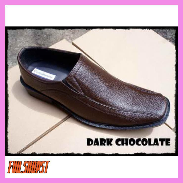 

PANTOFEL DARK CHOCOLATE