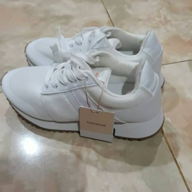  Sepatu  pull  and bear  Shopee Indonesia