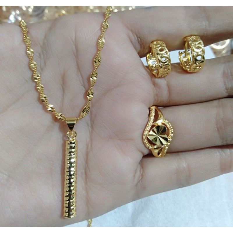 satu set dewasa berlapis emas 24 k