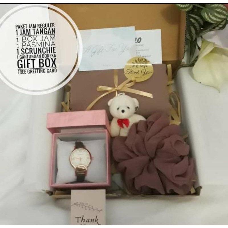 

hampers / hampers cewek / kado ulang tahun / paket jam tangan reguler