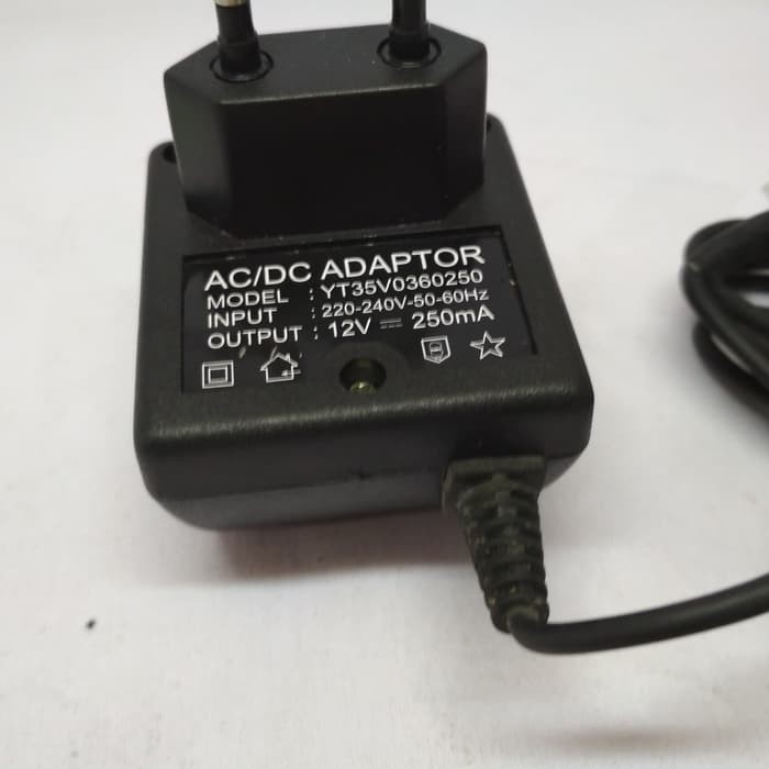 Adaptor Charger Baterai RC Remote Control 12v Socket Putih Besar 2