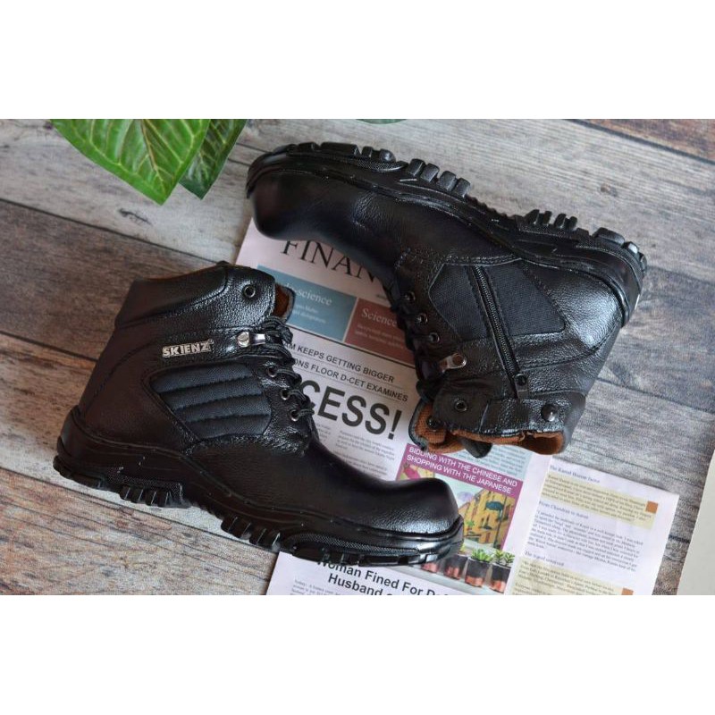 sepatu cordura fashion pria kerja boots safety resleting