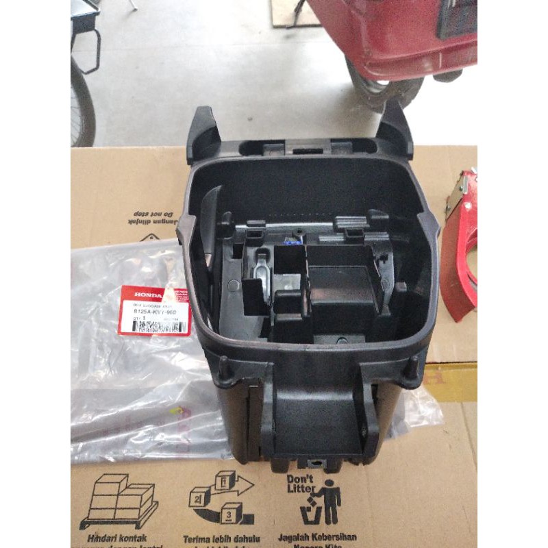 BOX LUGAGE BEAT KARBU BAGASI BEAT KARBU BAGASI BEAT 8125AKVY900